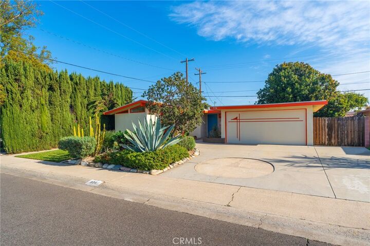 Property Photo:  934 N Maple  CA 92801 