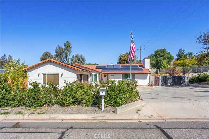 Property Photo:  35688 Date Avenue  CA 92399 