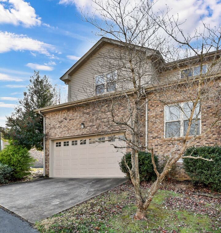 Property Photo: 428 Country Club Ct TN 37043