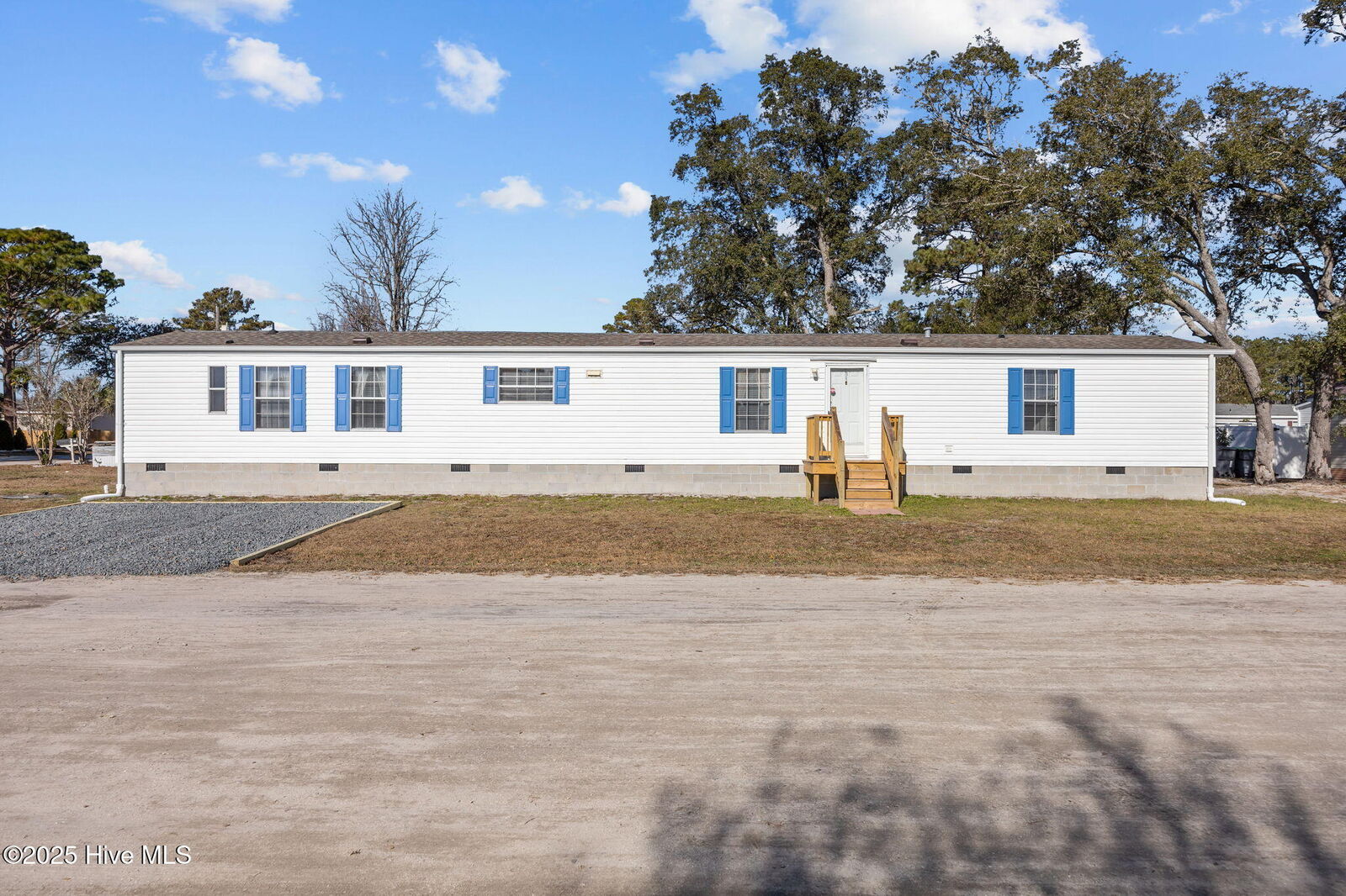 Property Photo:  955 Pineclair Drive SW  NC 28467 