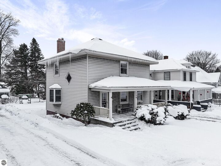 Property Photo:  754 E Division Street  MI 49601 