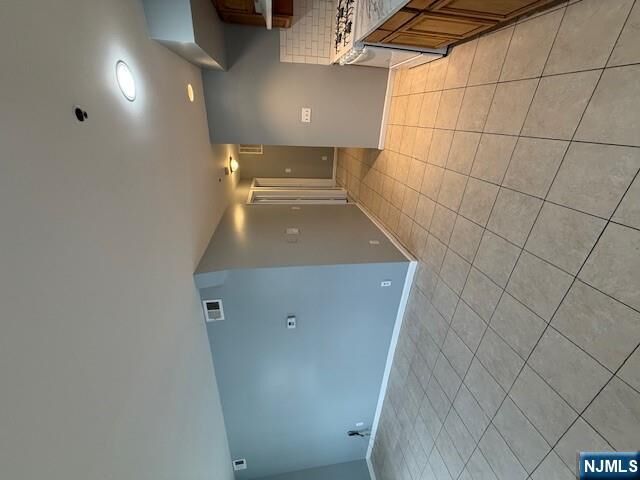 Property Photo:  358 Hawthorne Avenue 356  NJ 07112 