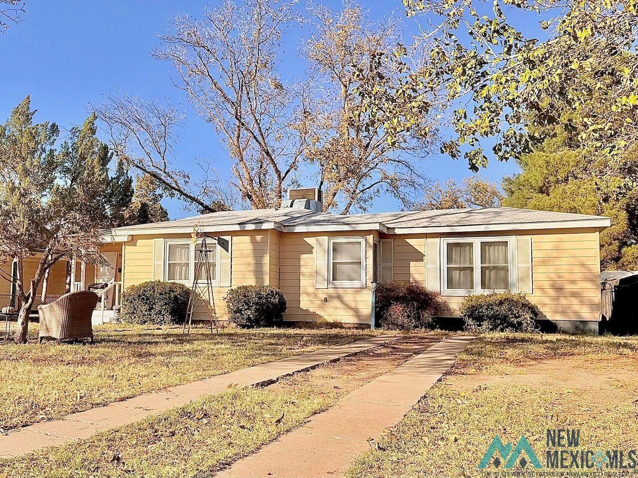 Property Photo: 208 Vine Street NM 88220