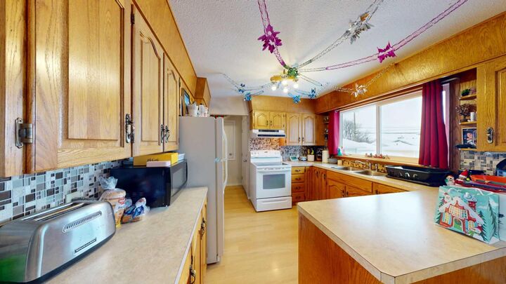 Property Photo: 101A Avenue 10314 AB T0A 2C0