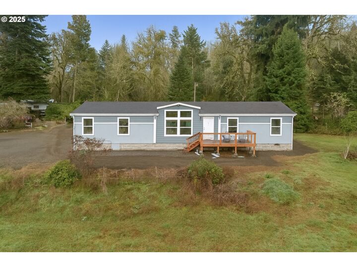 Property Photo: 30610 Santiam Hwy OR 97355