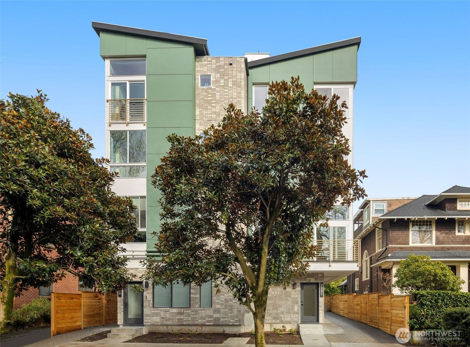 Property Photo: 730 A Broadway E WA 98102