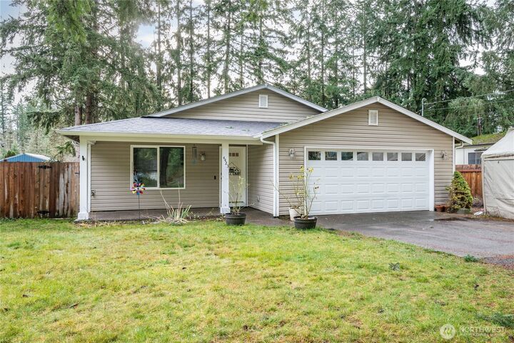 Property Photo:  4423  121 Street SE  WA 98589 
