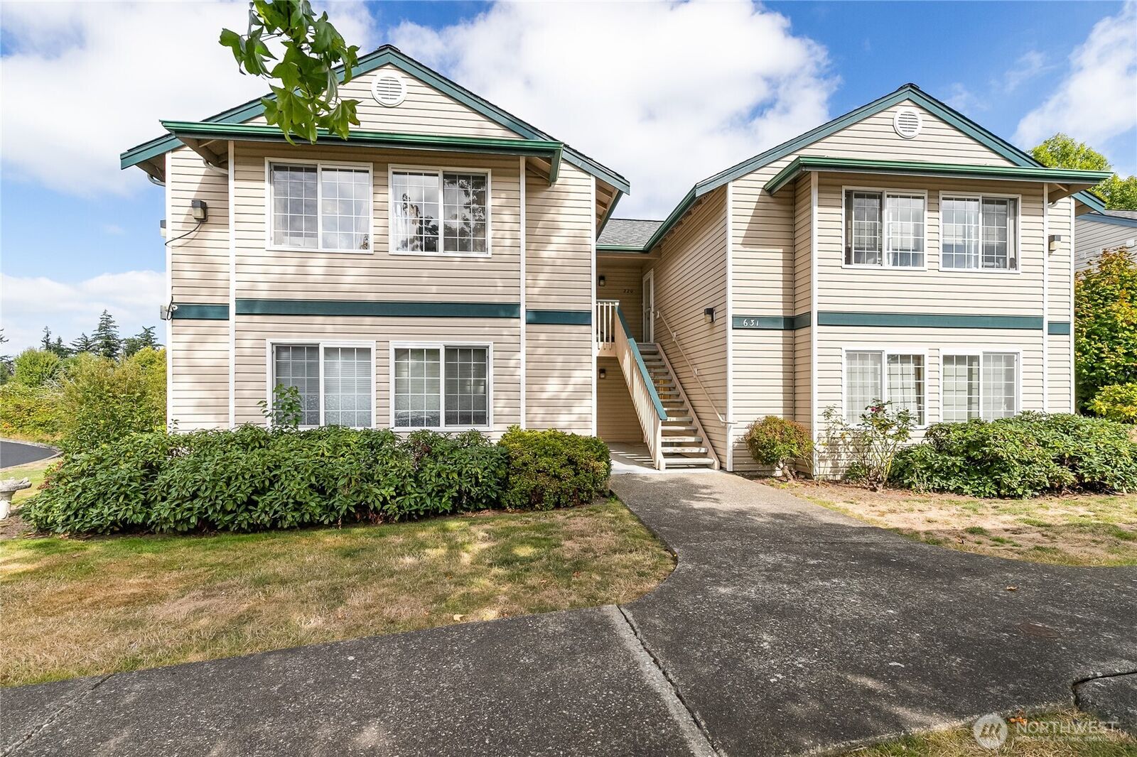 Property Photo: 631 W Horton Way 120 WA 98226