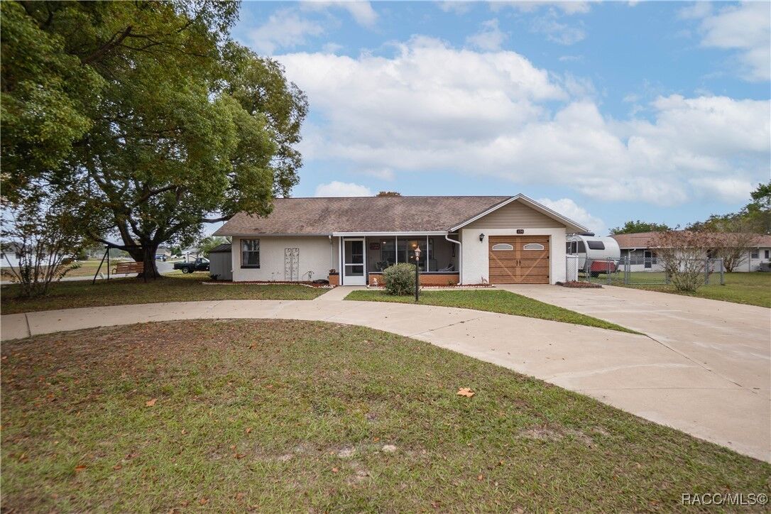 Property Photo:  194 W Sugarberry Lane  FL 34465 