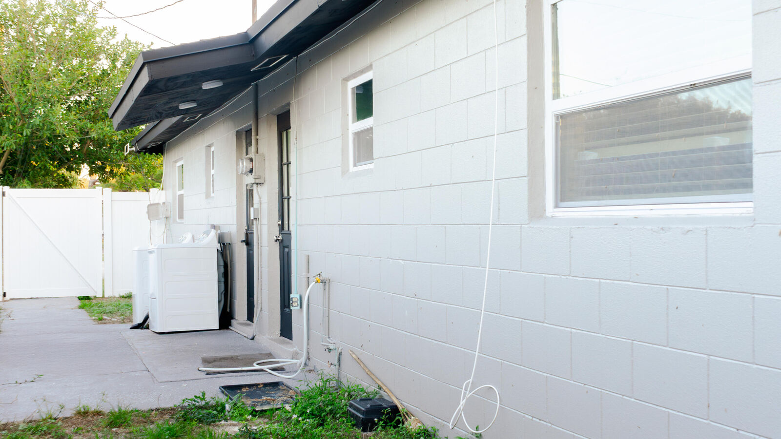 Property Photo: 713 N 23rd Street B FL 34950