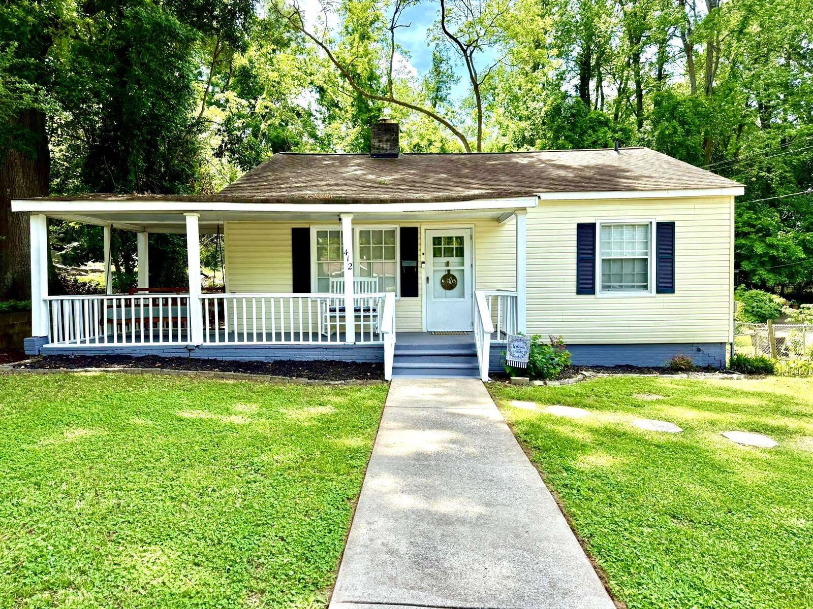Property Photo: 412 E Montgomery Street SC 29340