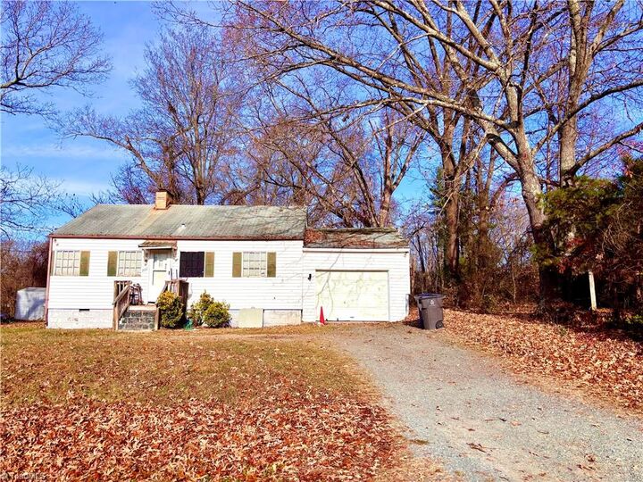 Property Photo:  2657 Oak Grove Circle  NC 27106 