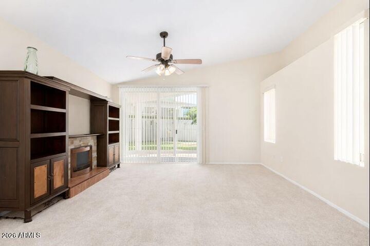 Property Photo:  941 N Blackbird Drive  AZ 85234 