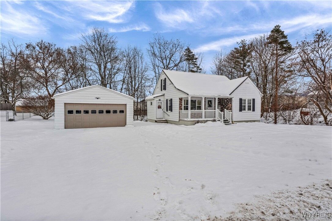 Property Photo:  1856 W Franklin Street  NY 14760 