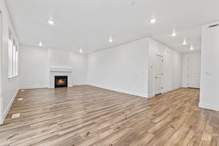 Property Photo:  14370 Fractus Dr  ID 83607 