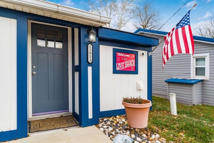 Property Photo:  13953 Custers Point NE Road  OH 43076 