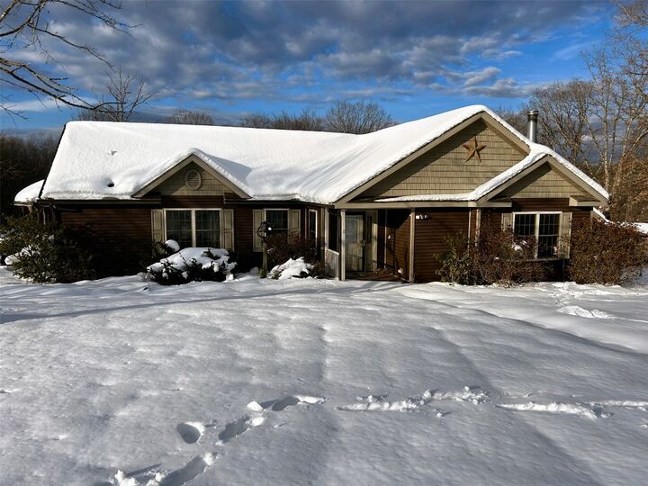 Property Photo: 3190 Route 127 PA 16351