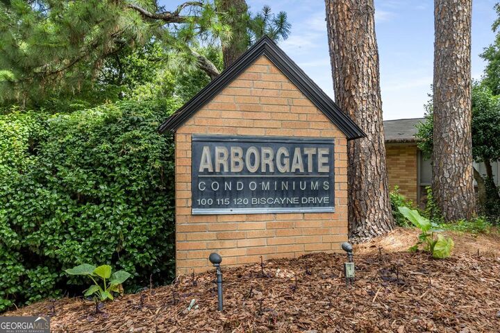 Property Photo:  115 Biscayne Drive NW E3  GA 30309 