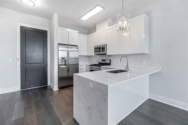 Property Photo: 119 Peter St 408 NJ 07087