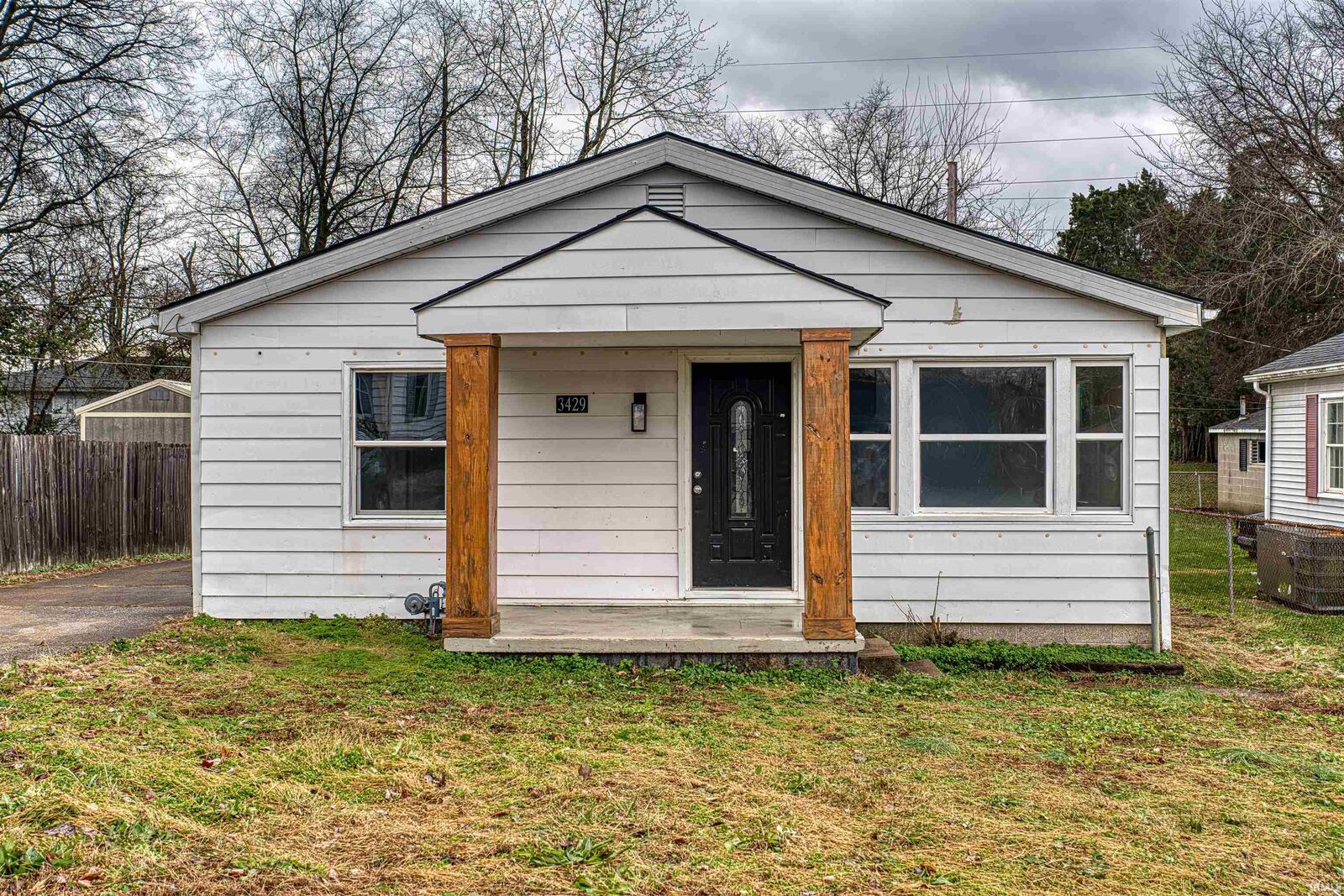 Property Photo:  3429 Wansford Avenue  IN 47711 