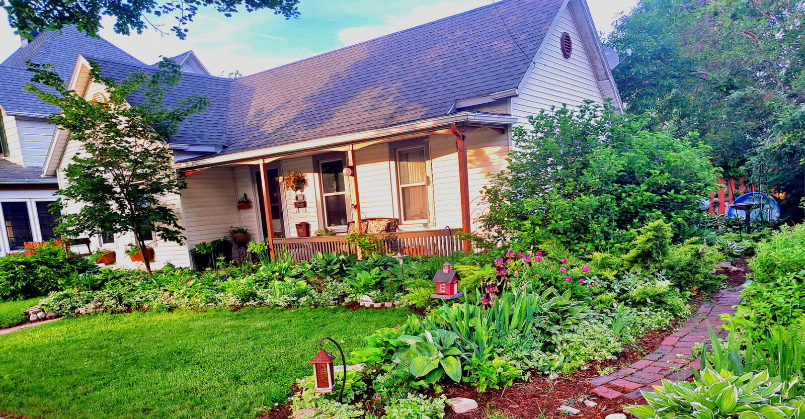 Property Photo: 308 Adams St WI 53538