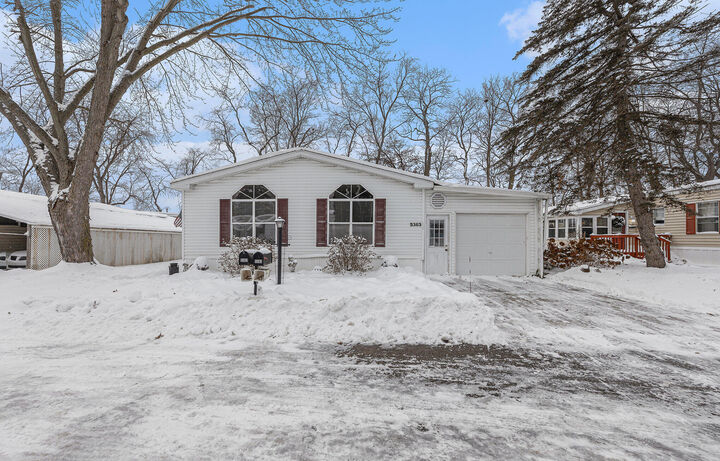 Property Photo: 5363 Chickadee Drive NE MI 49306
