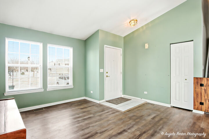 Property Photo: 28501 Wagon Trail Court IL 60051