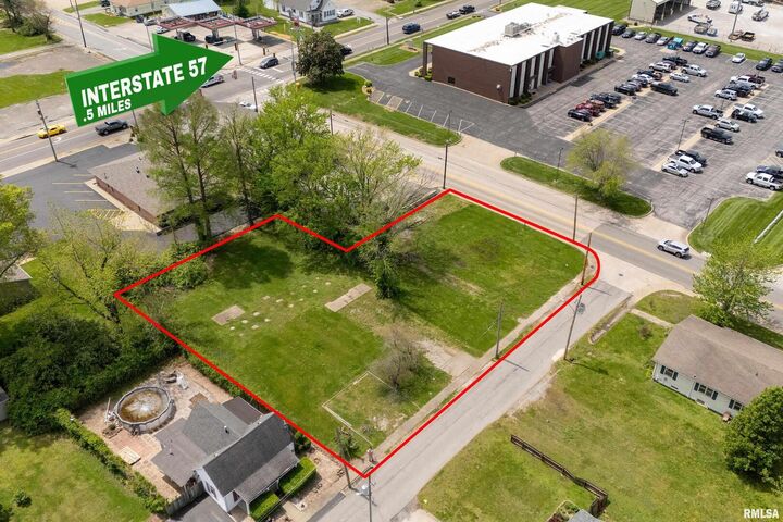 Property Photo:  107 N Carbon Street  IL 62959 