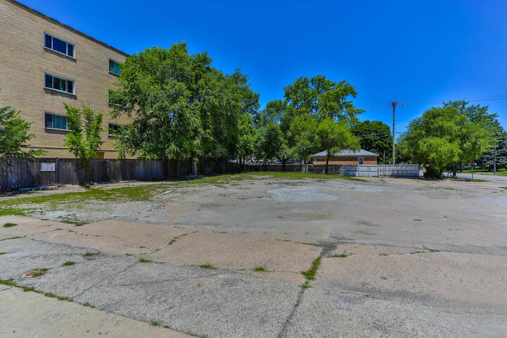 Property Photo:  6000 Lincoln Avenue  IL 60053 