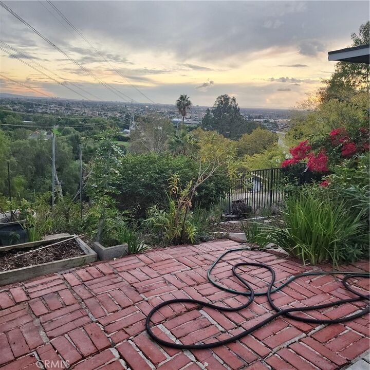 Property Photo:  2931 E Stone Pine Road  CA 92867 