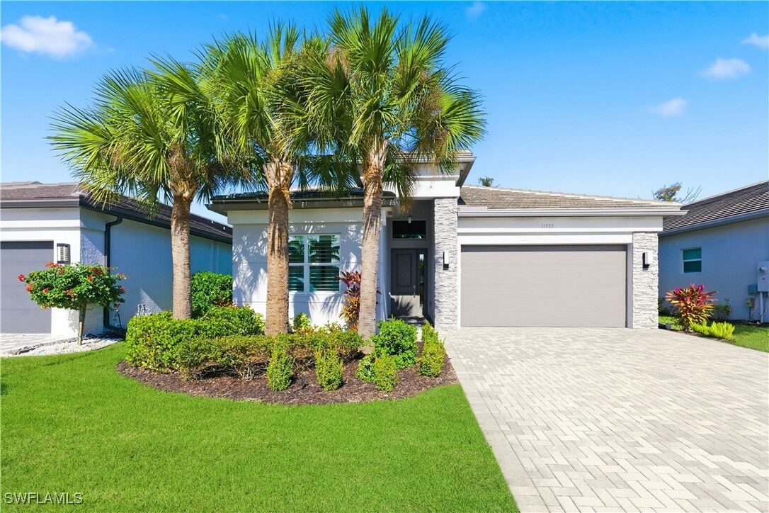 Property Photo:  11323 Jacaranda Drive  FL 34120 