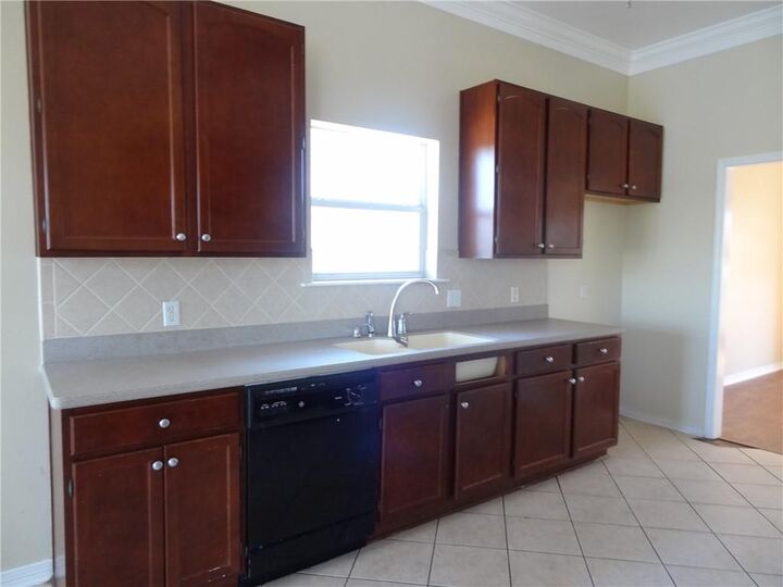 Property Photo:  1005 N Townshend Street  LA 70056 