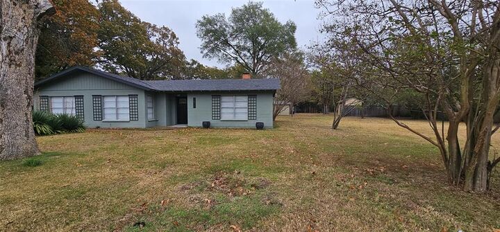 Property Photo:  1512 Tawakoni Drive  TX 75474 