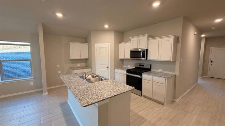 Property Photo:  8445 Hollymead Lane  TX 76131 