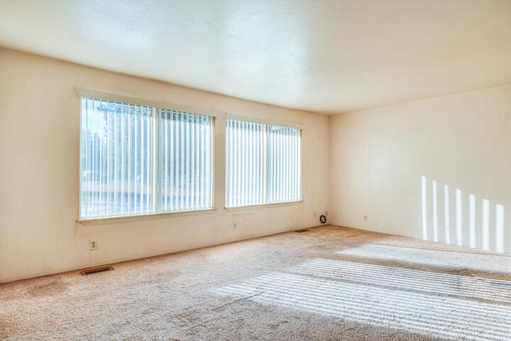 Property Photo:  16054 Burgess Road  OR 97739 