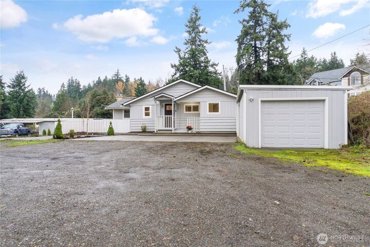 Property Photo: 11025 Karshner Road E WA 98372