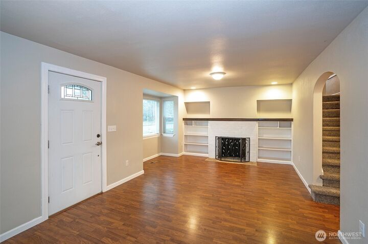 Property Photo:  407  18th Street SW  WA 98371 