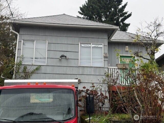 Property Photo:  4161  41st Avenue S  WA 98118 