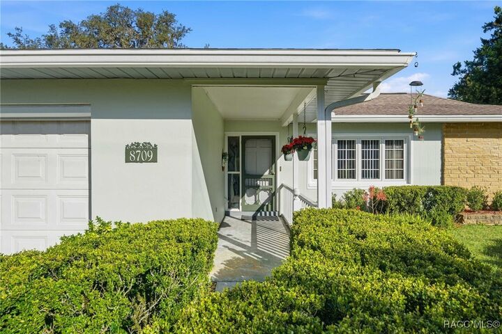 Property Photo:  8709 E Sandpiper Drive  FL 34450 