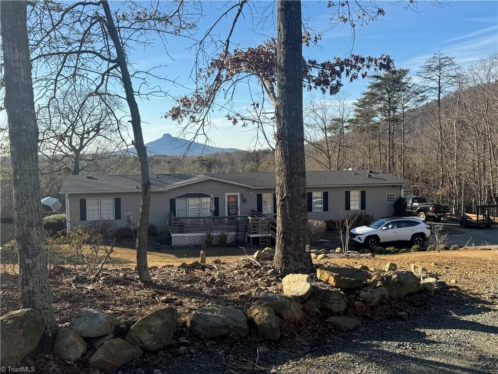 Property Photo:  1040 Breezeway Drive  NC 27021 