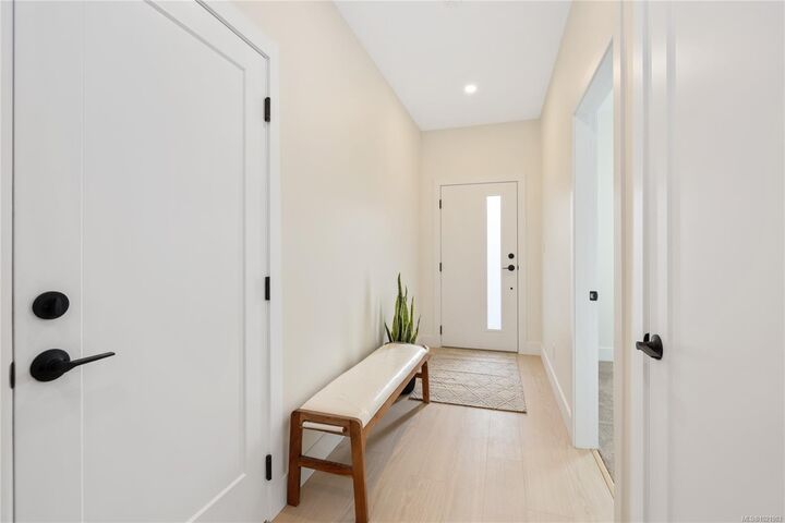 Property Photo: 7146 Elkridge Rd BC V0R 2G0