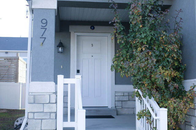 Property Photo: 977 W Brennan St UT 84065