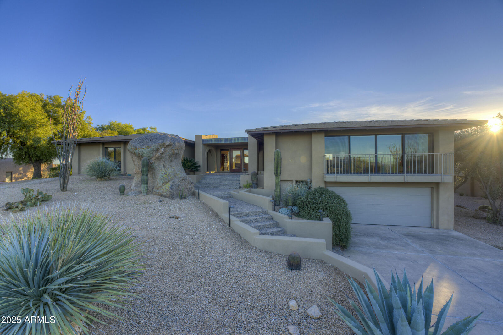 Property Photo: 2003 E Smoketree Drive AZ 85377