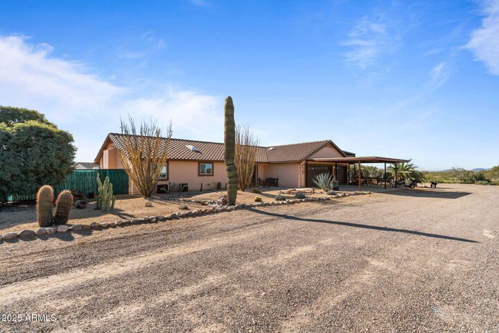 Property Photo:  469 Liesen --  AZ 85342 
