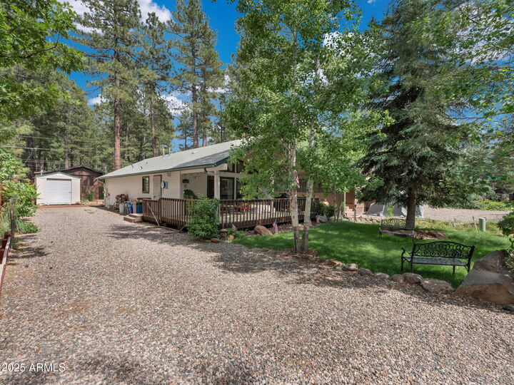 Property Photo:  17165 S Elk Place  AZ 86017 
