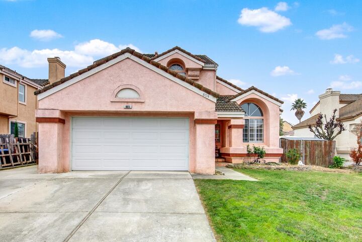 Property Photo:  805 Gazebo Court  CA 94585 