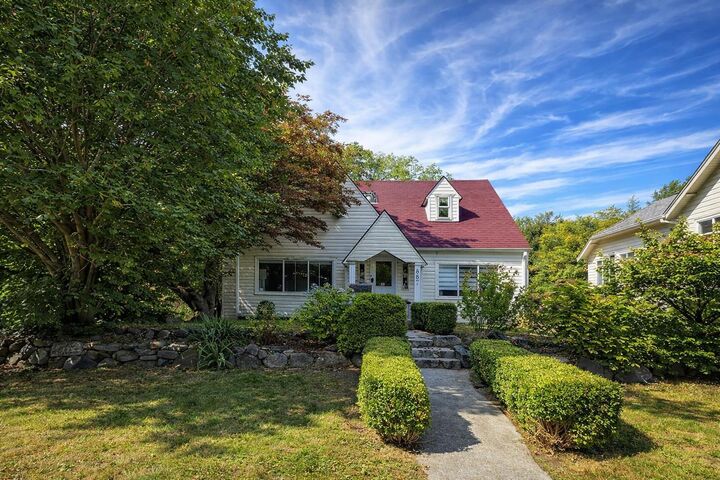 Property Photo:  877 W 28th Avenue  BC V5Z 2H6 