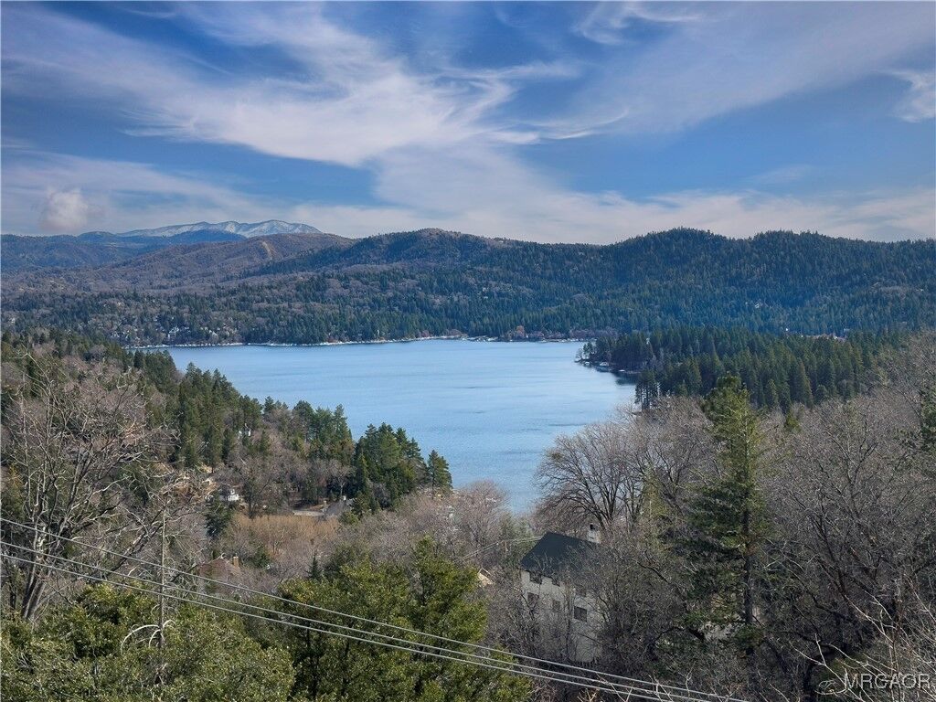 Property Photo:  1096 Nadelhorn Drive  CA 92352 