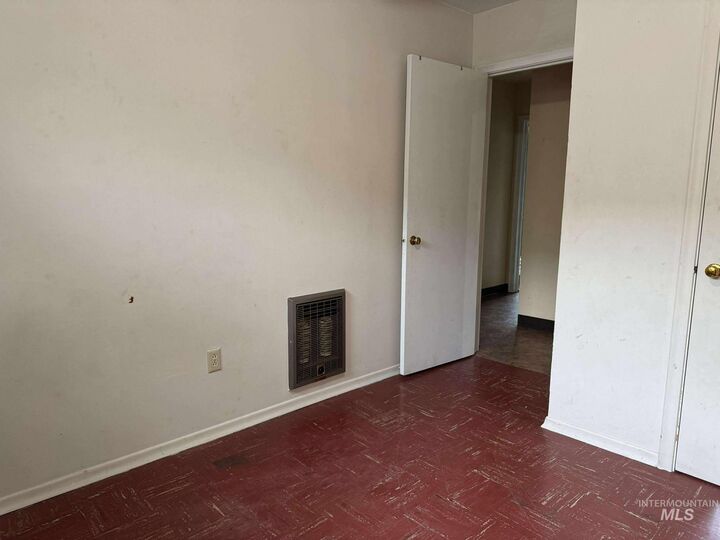 Property Photo:  326 7th Street  ID 83540 