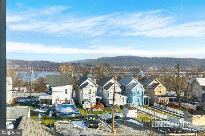 Property Photo:  307 Maple Avenue  PA 17053 